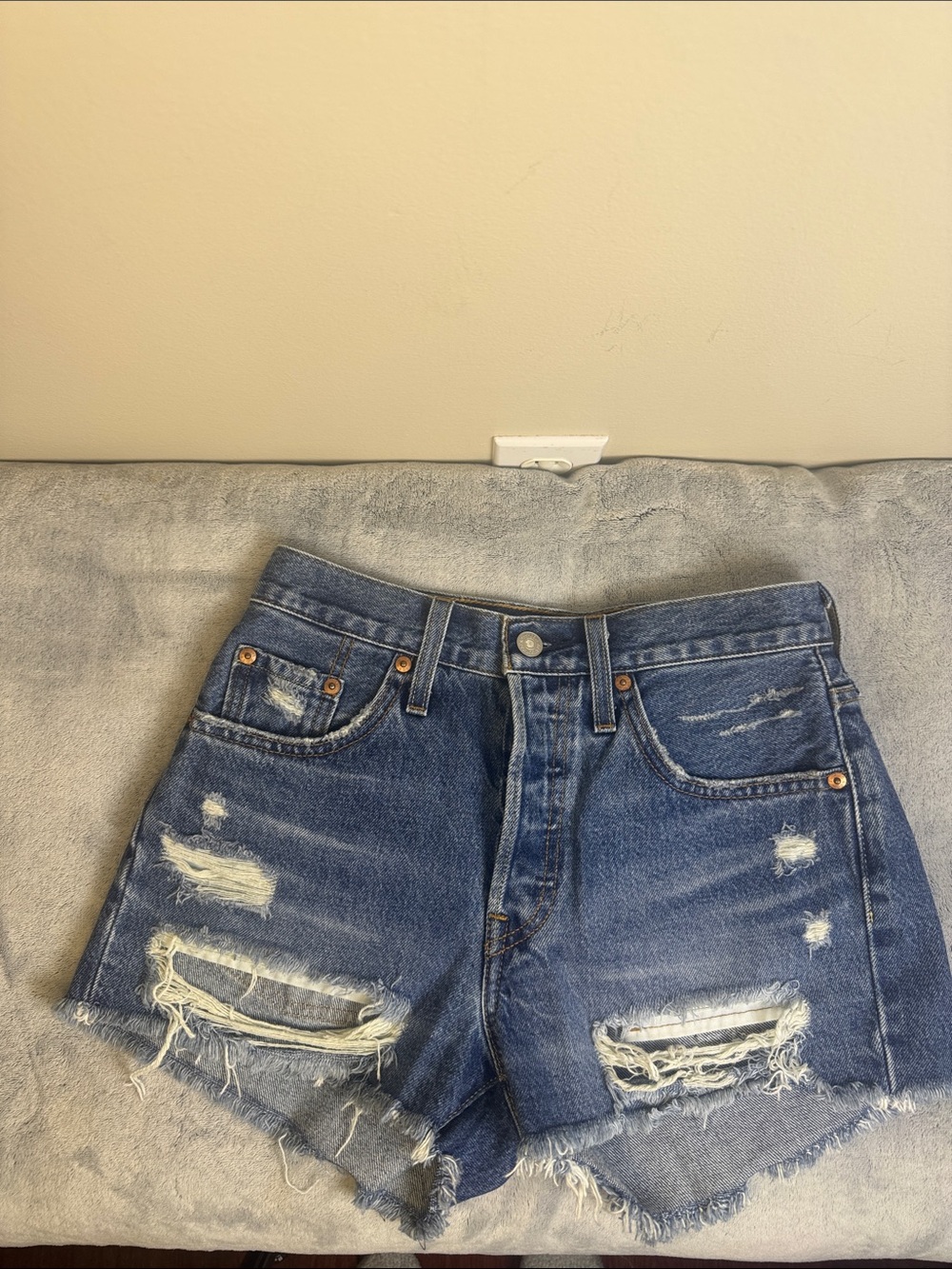 Levi's 501 Original High Rise Denim Shorts Dark Wash - Size W25